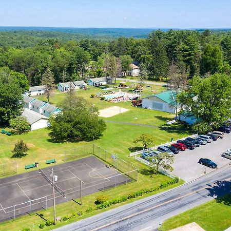 Chestnut Grove Family Resort جبل بوكنو المظهر الخارجي الصورة