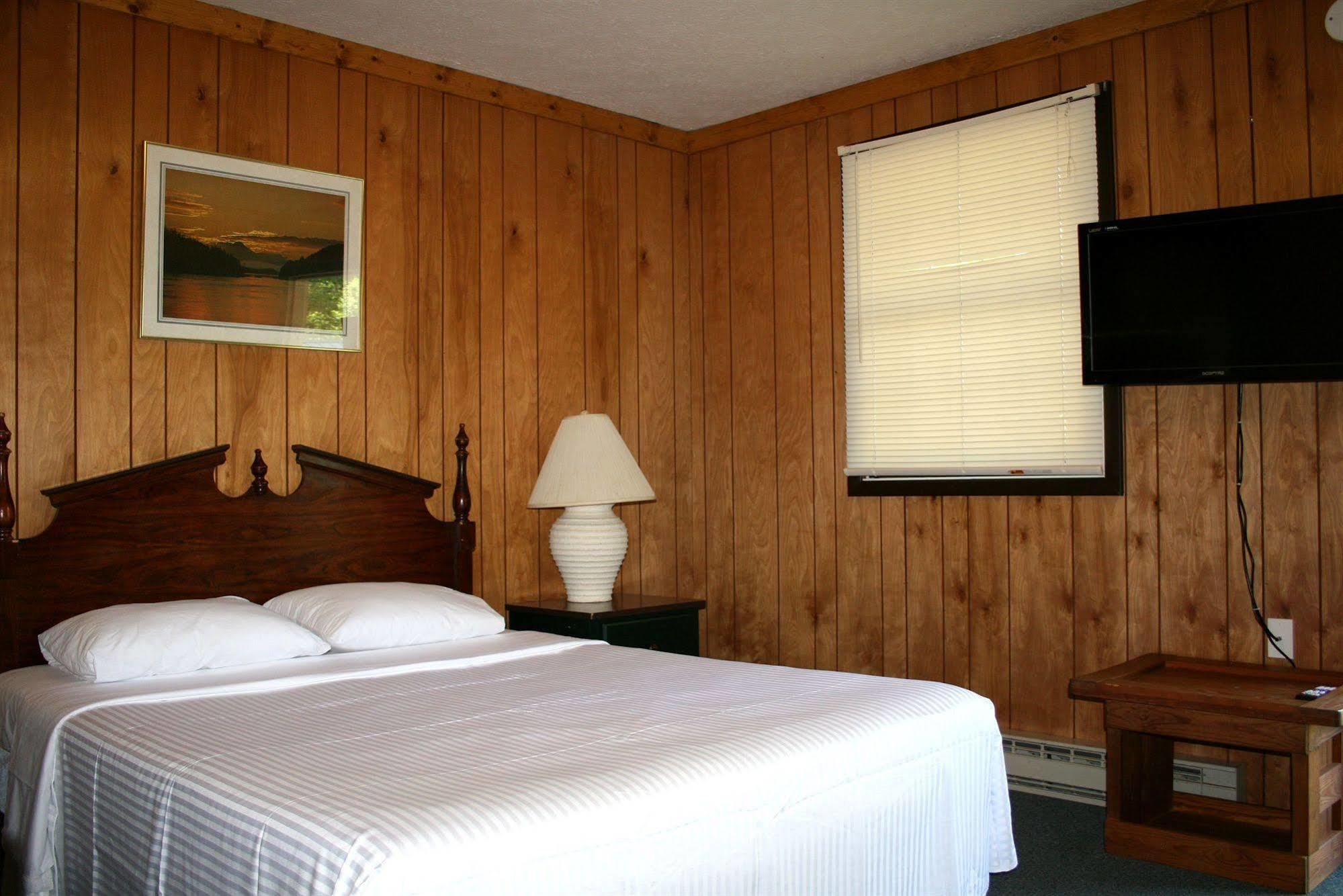Chestnut Grove Family Resort جبل بوكنو المظهر الخارجي الصورة