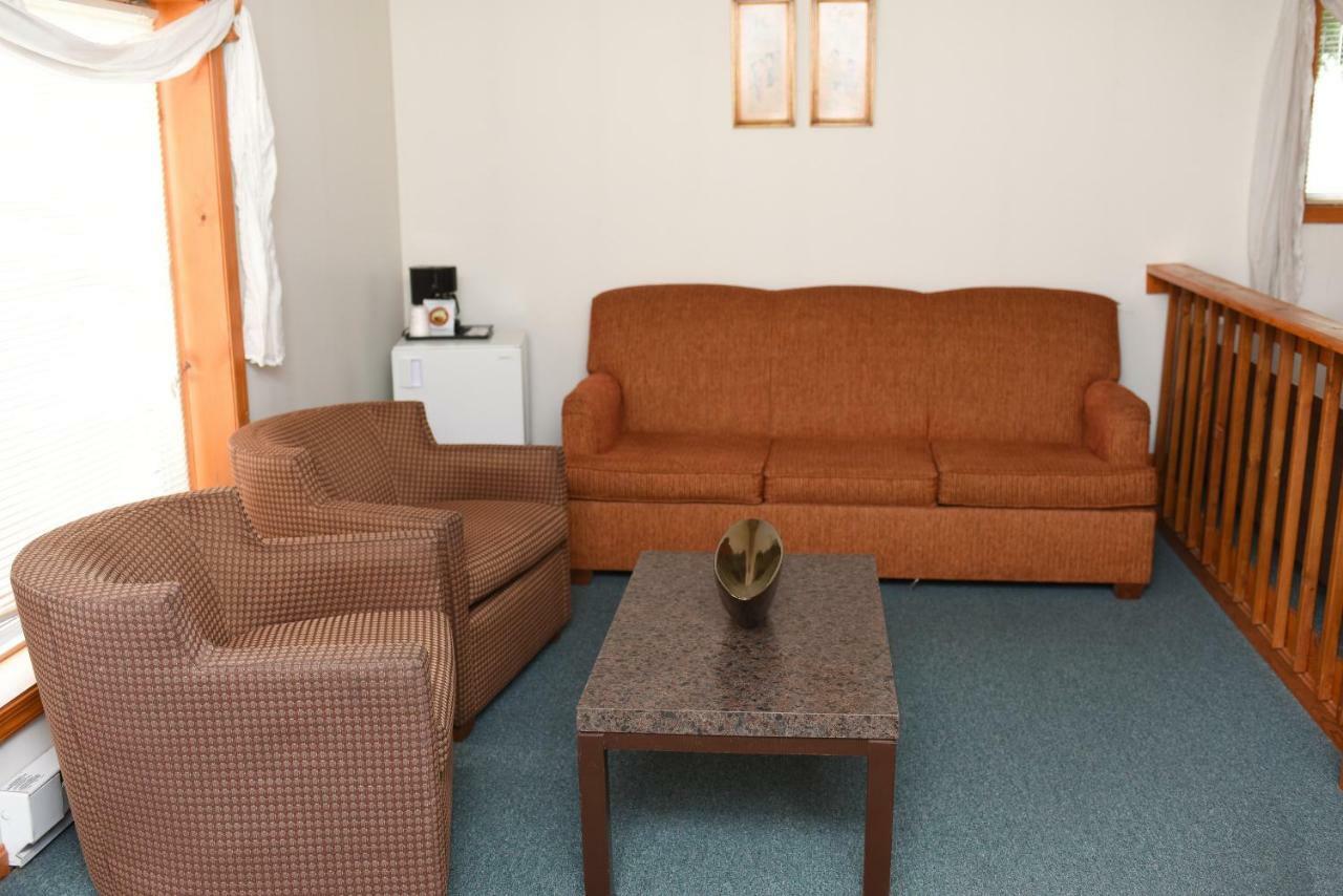 Chestnut Grove Family Resort جبل بوكنو المظهر الخارجي الصورة