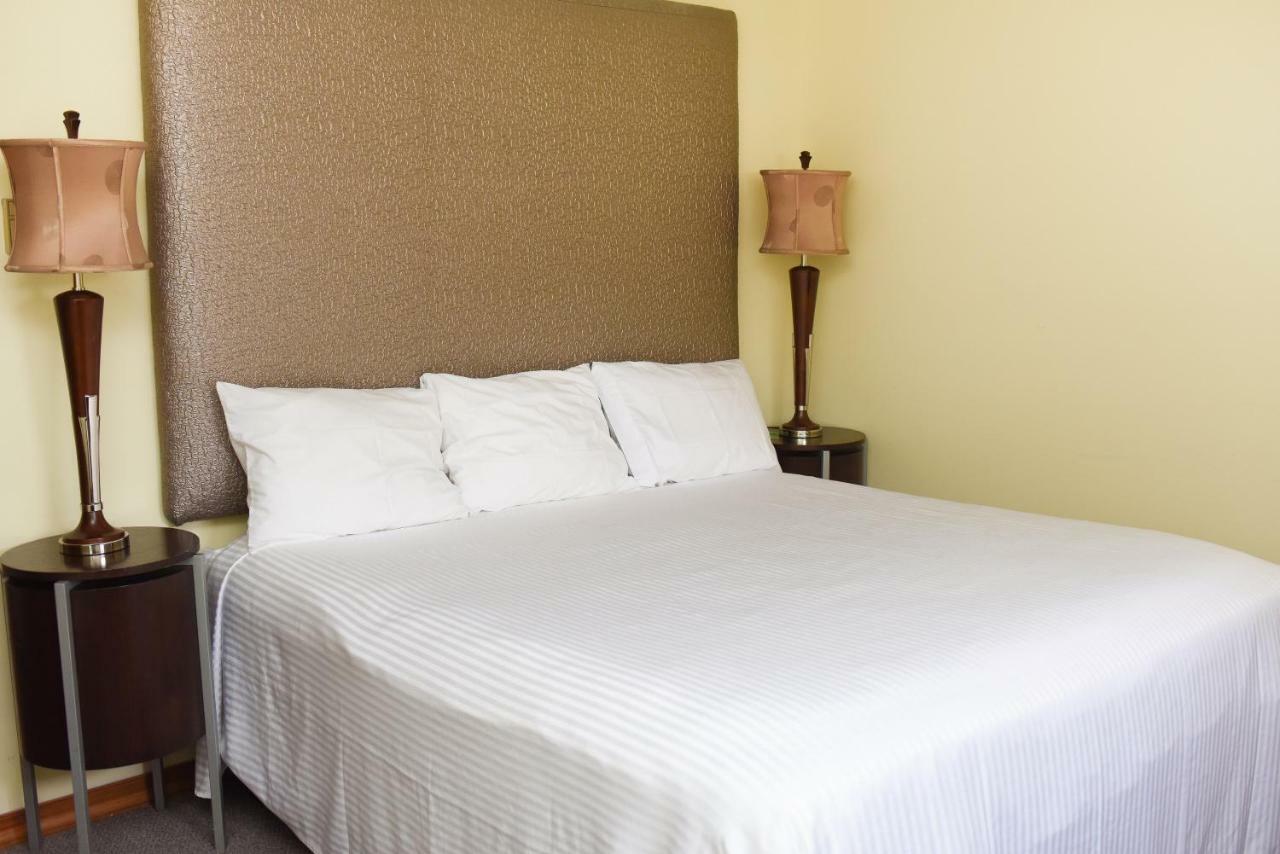 Chestnut Grove Family Resort جبل بوكنو المظهر الخارجي الصورة